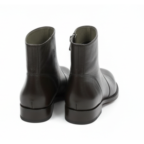 CHELSEA BOOTS